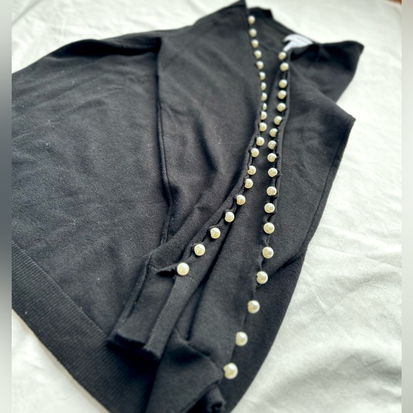 Carmen Marc Valvo Pearl Button Sleeve Rayon Sweater size M | Crewneck - Picture 6 of 10